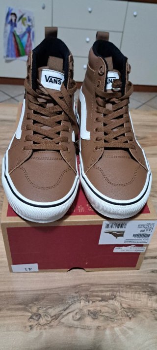 Scarpe vans la scatola leggermente rovinata