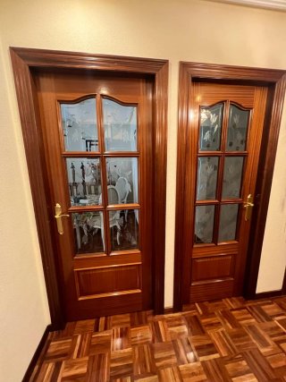 Puerta de interior de madera