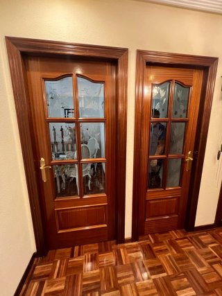 Puerta de interior de madera