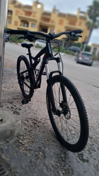 Bicicleta MTB Rockrider Negra