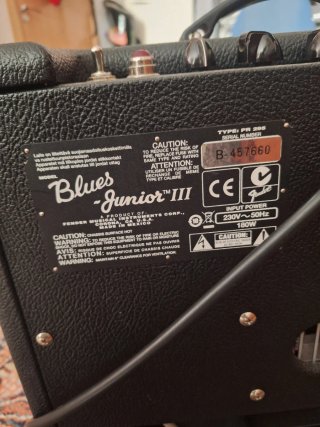 Fender Blues Junior III Amplificador Guitarra