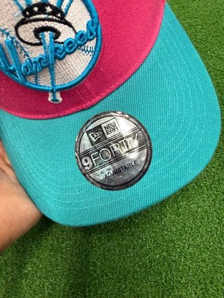 Gorra NY New Era Rosa y Turquesa