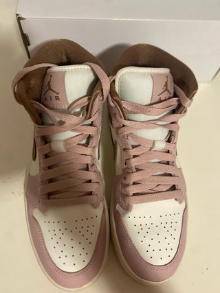 Mujer Jordan 1 Mid Rosa y Marrón