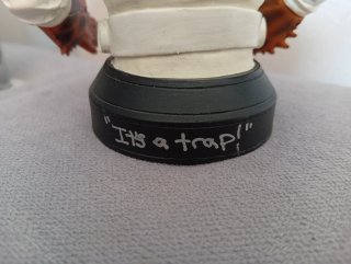 Busto Star Wars Admiral Ackbar Autografiado