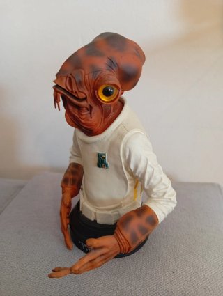 Busto Star Wars Admiral Ackbar Autografiado