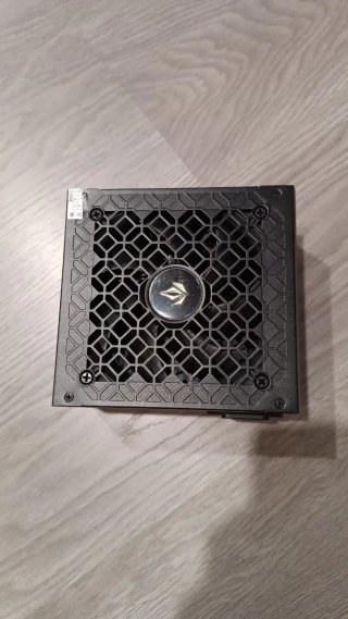 Fuente de Alimentación Forgeon Reactor 750W.