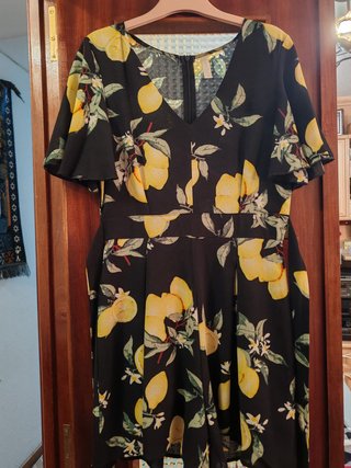 Mono corto negro estampado limones