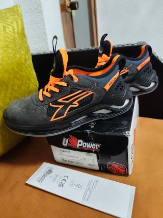Zapatos U-Power Talla 41 Nuevos