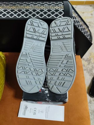 Zapatos U-Power Talla 41 Nuevos