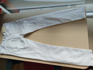 Pantalón Vaquero Blanco Skinny Roto