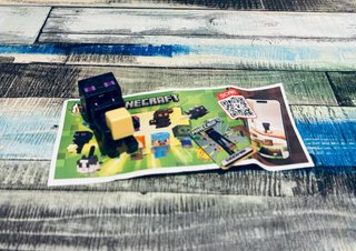 Figura Kinder Joy EnderMan VC311 Minecraft 2026