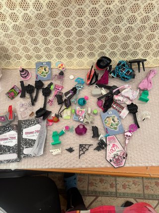 Lote 5 Muñecas Bratz + Moto + Accesorios