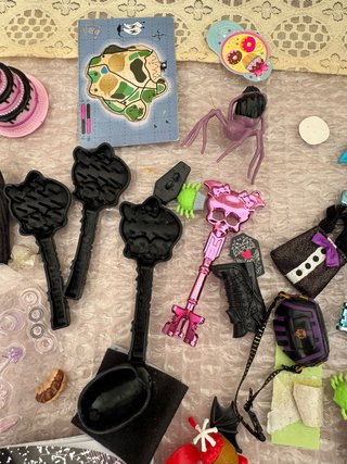 Lote 5 Muñecas Bratz + Moto + Accesorios