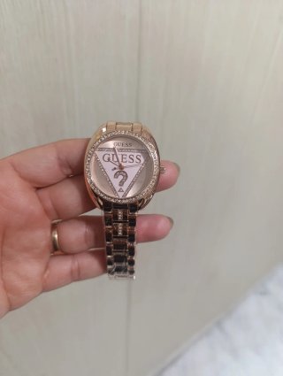 Reloj Guess Dorado y Rosa con Cristales