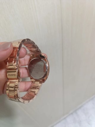 Reloj Guess Dorado y Rosa con Cristales