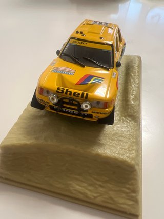 Miniatura Peugeot 205 Turbo 16 Dakar 1987