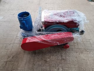 Maquina para pellet diesel 22Cv a estrenar