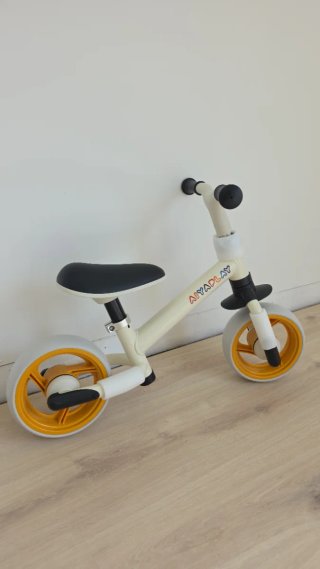 Bicicleta de equilibrio infantil