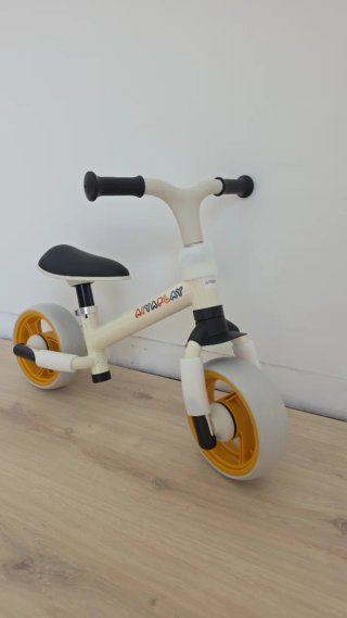 Bicicleta de equilibrio infantil