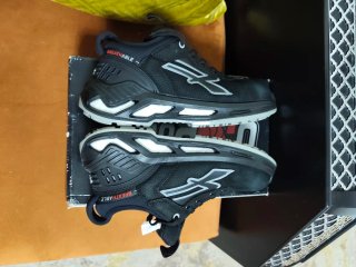 Botas U-Power Talla 39 Negras/Gris