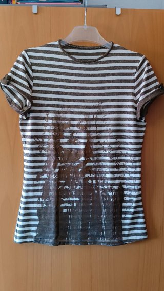 Lote 7 Camisetas T/ M a 2€ cada una  o 8€ todas