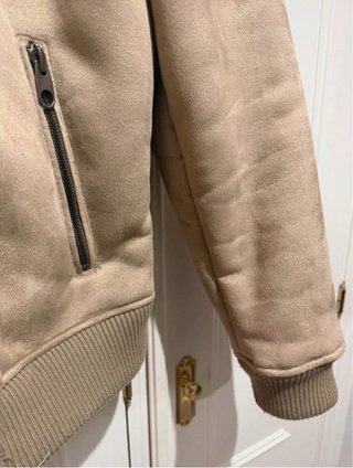 Abrigo Zara Beige Suede Bomber