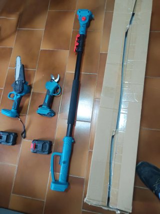 Podadora y Tijeras Eléctricas con Baterías
