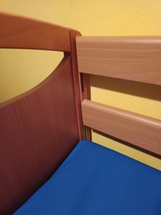 Cama articulada eléctrica madera y metal