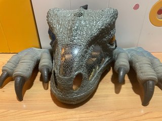 Máscara y Garras Velociraptor