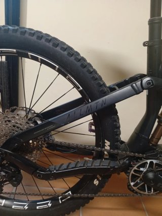 Bicicleta Eléctrica Enduro Haibike AllMtn 10