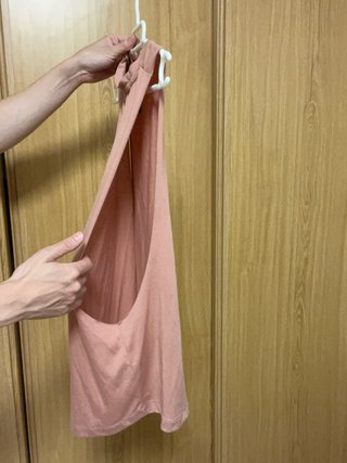 Camiseta MyProtein sin mangas rosa