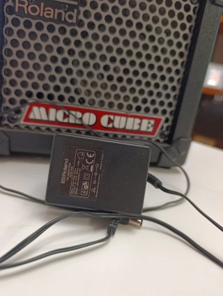 Roland Micro Cube Amplificador Guitarra