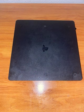 PS4 (PlayStation 4) Negra + Mando + 7 Juegos