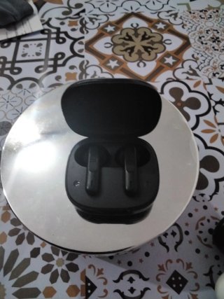Auriculares JBL Inalámbricos Negros y Blancos