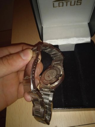 Reloj Lotus Plata y Blanco