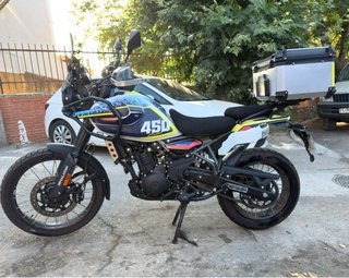 Royal Enfield Himalayan 450