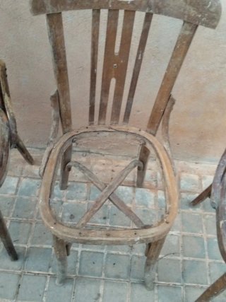 Vecchie sedie Thonet in legno