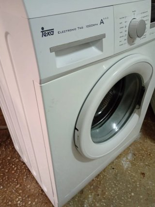 LAVADORA TEKA de 7 kilos y 1000 rpm. Clase A+++
