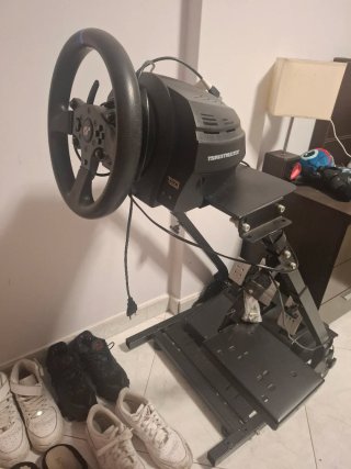 Volante Thrustmaster T300 RS gt edition y pedales