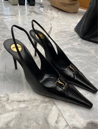 Yves Saint Laurent Zapatos Tacón Negro