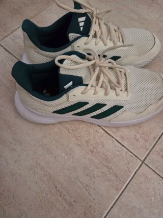 Zapatillas Adidas Deportivas Blancas y Verdes