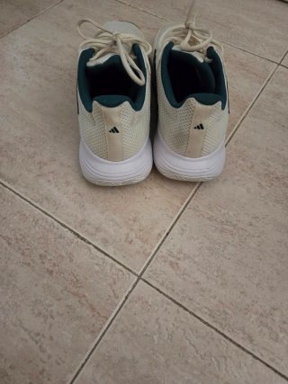 Zapatillas Adidas Deportivas Blancas y Verdes