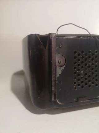 Radio Antigua Marrón y Negra