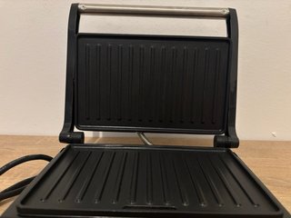 Parrilla eléctrica y grill