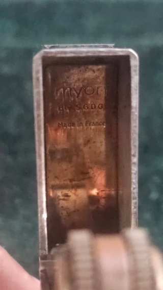 Encendedor Myon Shark Plata/Oro Vintage