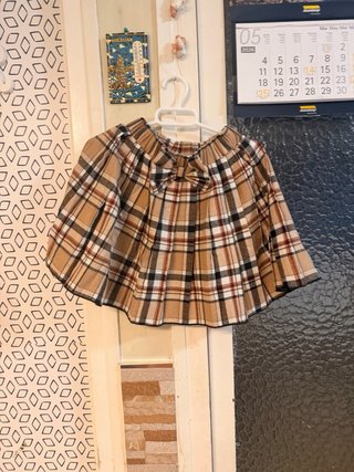 Sudadera y falda estampado pata de gallo