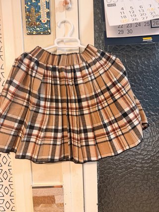 Sudadera y falda estampado pata de gallo