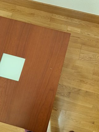 Mesita auxiliar de madera 60x60 cm