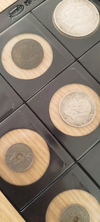 Monedas Antiguas España. Se venden por separado.