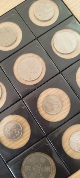 Monedas Antiguas España. Se venden por separado.